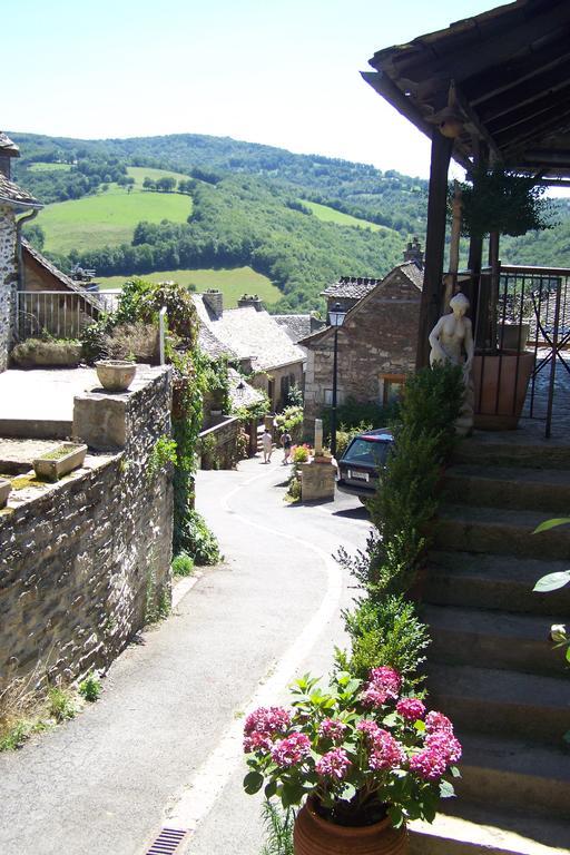 Les Hotes Du Lac, Chambres Et Tables D'Hotes Mandailles  エクステリア 写真
