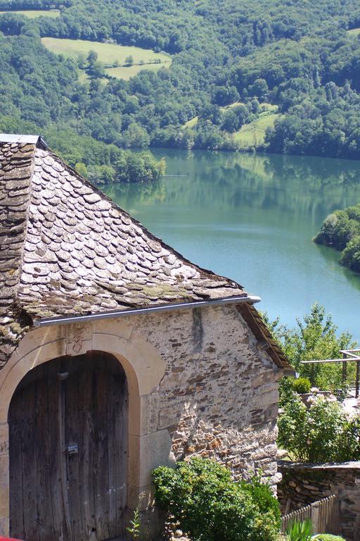 Les Hotes Du Lac, Chambres Et Tables D'Hotes Mandailles  エクステリア 写真
