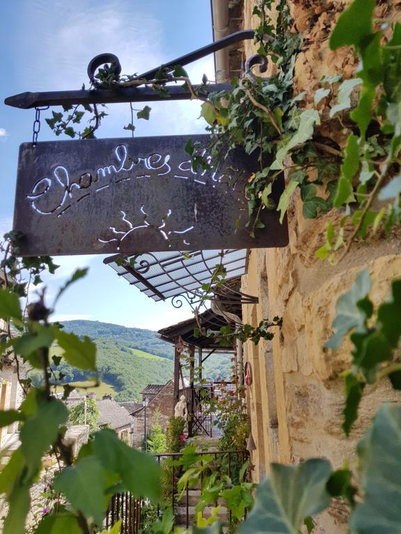 Les Hotes Du Lac, Chambres Et Tables D'Hotes Mandailles  エクステリア 写真